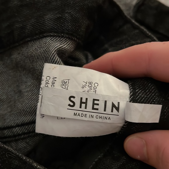 NEVER WORN! Mens oversized jeans - Picture 9 of 11